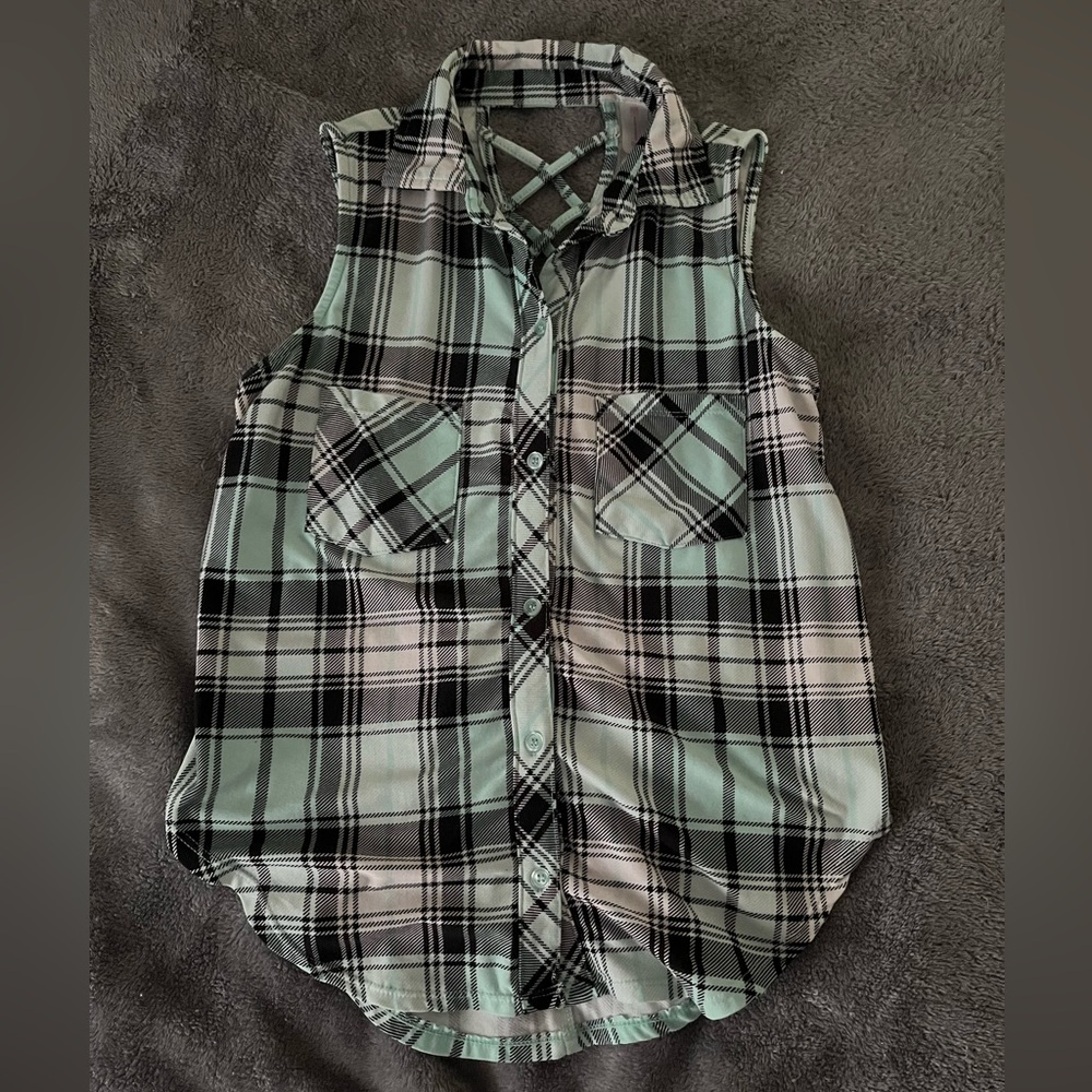 plaid sleeveless top